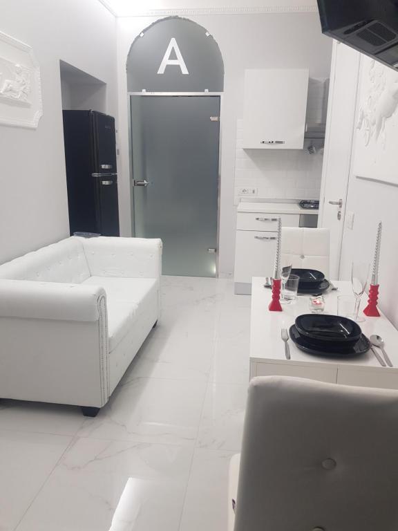 Black & White - Ferienwohnung Mailand