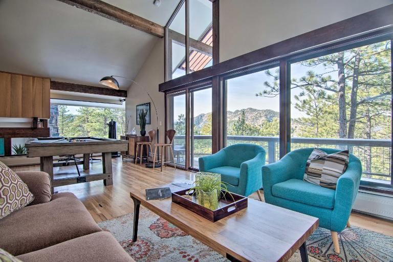 Chic Boulder Mountain Home w/ Hot Tub + Views - B&B Boulder
