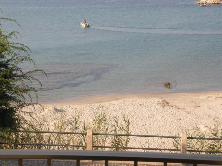Isola Rossa Appartamenti Comfort plus - B&B Isola Rossa