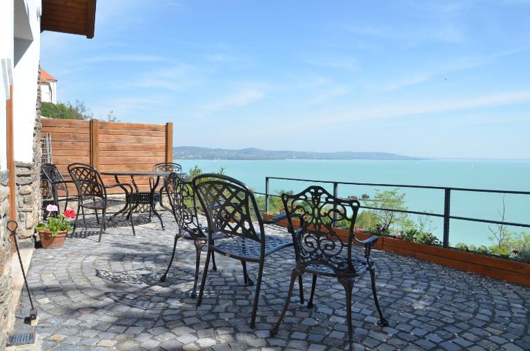 Csátó Vendégház - B&B Tihany