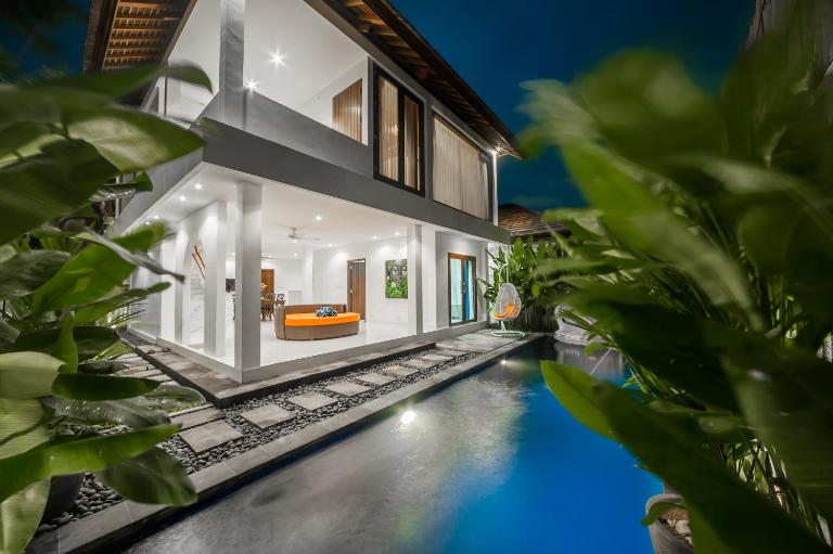 Villa Pearl Seminyak - Bed and Breakfast Seminyak