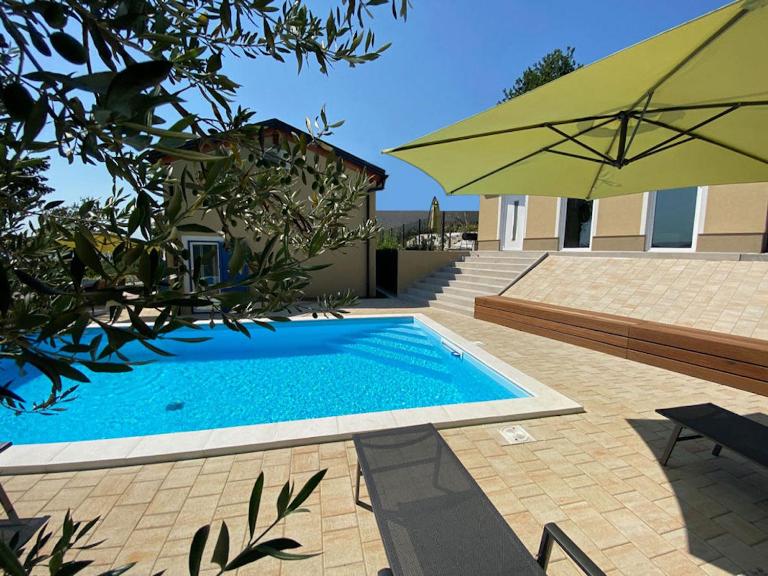 Vila Porto Olive Heated Pool near Piran & Portorož - B&B Sečovlje