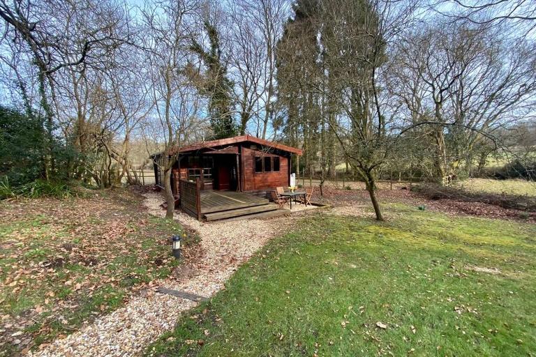 The Cabin at The Oaks - B&B Fordingbridge
