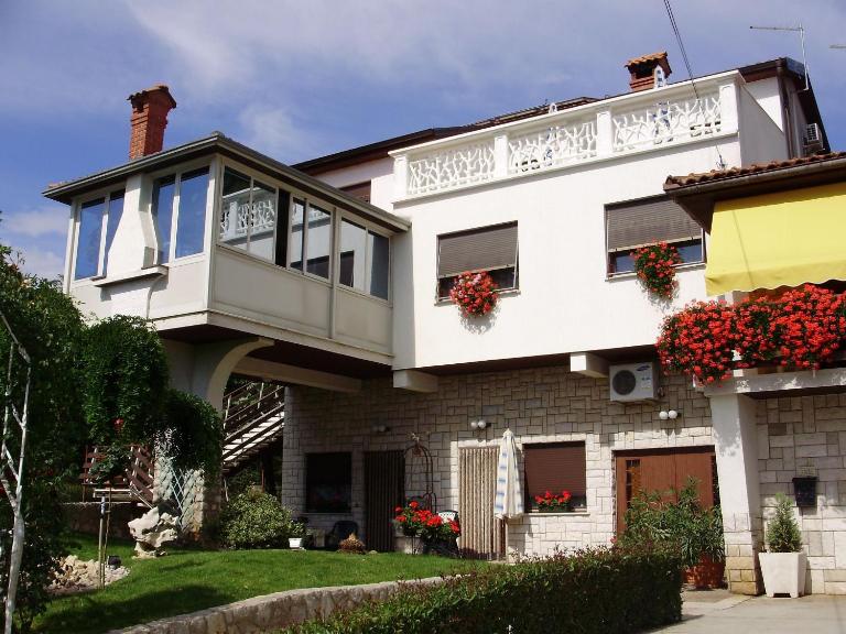 Apartments Marija Nada - Chambres d'hôtes Malinska