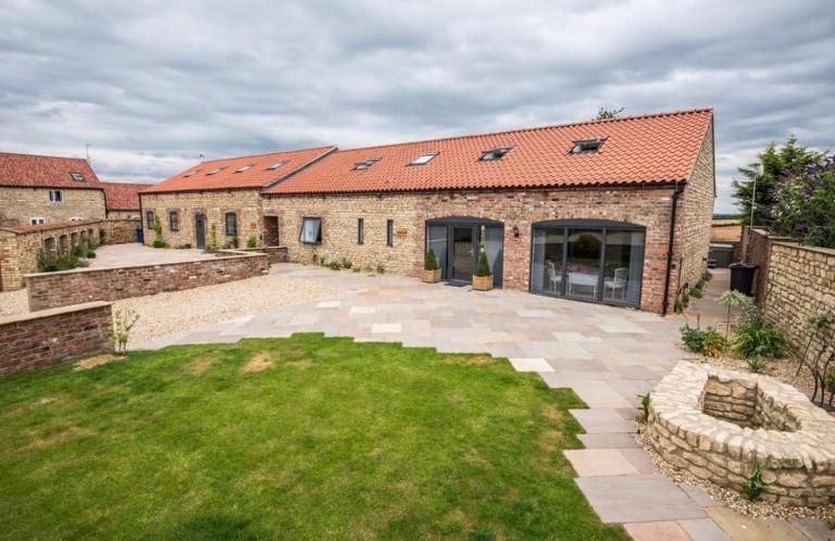 Lincoln 4-Beds Sleeps 13 Hot Tub & Pet Friendly - Chambres d'hôtes Lincoln