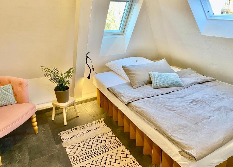Apt8 - Ferienwohnung Brötzingen DG - B&B Pforzheim