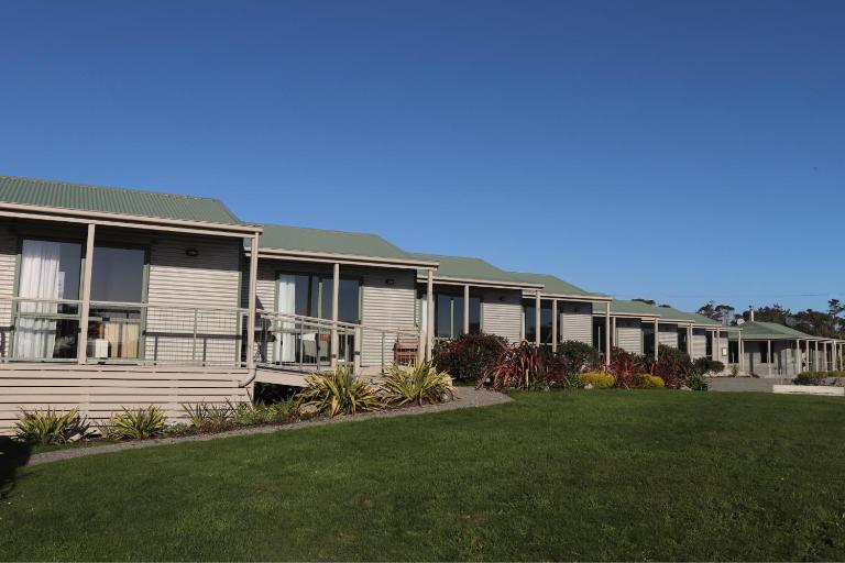 Omau Settlers Lodge Motel - Bed and Breakfast Westport