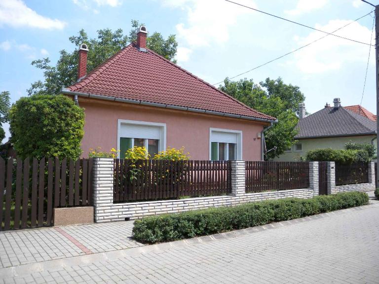 Holiday home in Siofok - Balaton 19801 - Chambres d'hôtes Siófok