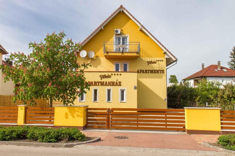 Holiday home in Balatonmariafürdo 19492 - B&B Balatonmáriafürdő