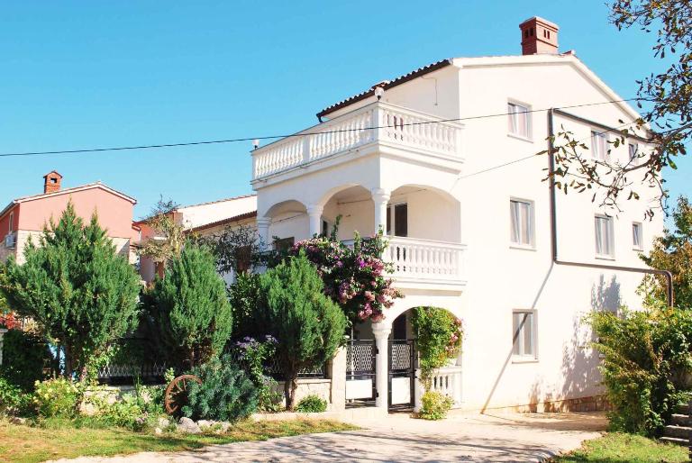 Holiday home in Muntic - Istrien 10956 - B&B Muntić