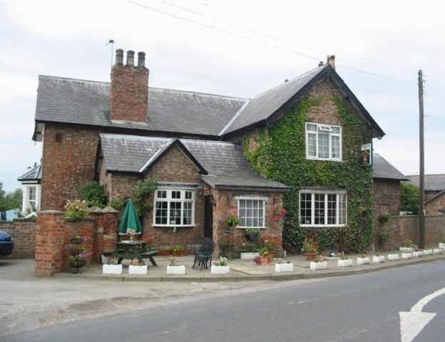 Thompsons Arms - B&B Flaxton
