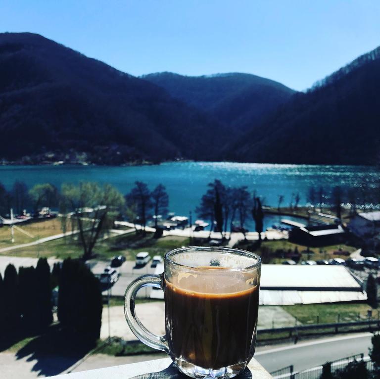 Royal Town Luxury with Panoramic View Wake up to breathtaking lake views and pure tranquility - B&B Jajce