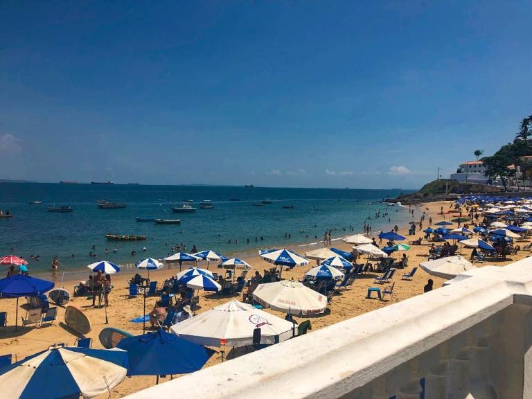 BR14 Apartamento a 300m da Praia do Porto Barra - Chambres d'hôtes Salvador