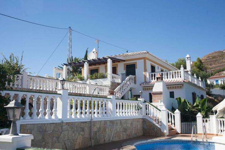 VILLA CEREZO - Ferienwohnung Nerja