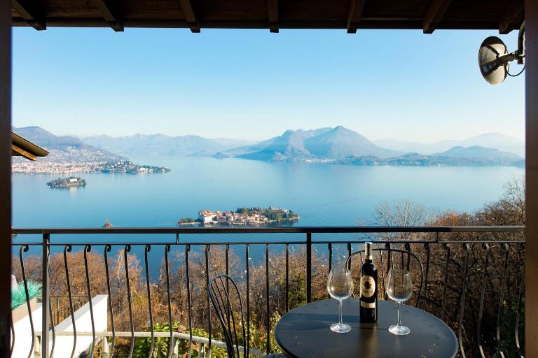 Alba in Cà delle isole - B&B Stresa