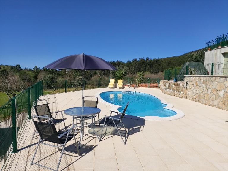 Casa De Campo De Oliveiras - B&B Penela