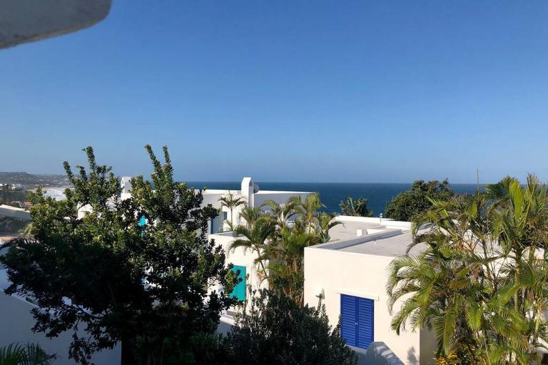 42 Thira - Beautiful Beach apartment - Ferienwohnung Ballito