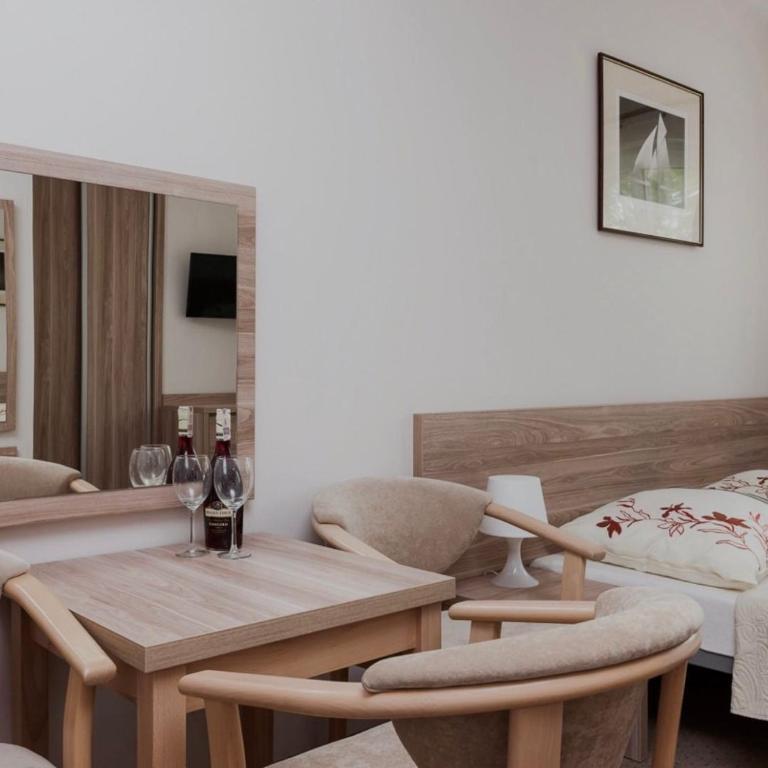 Willa Portowa - 120 metrów od plaży - B&B Dziwnów