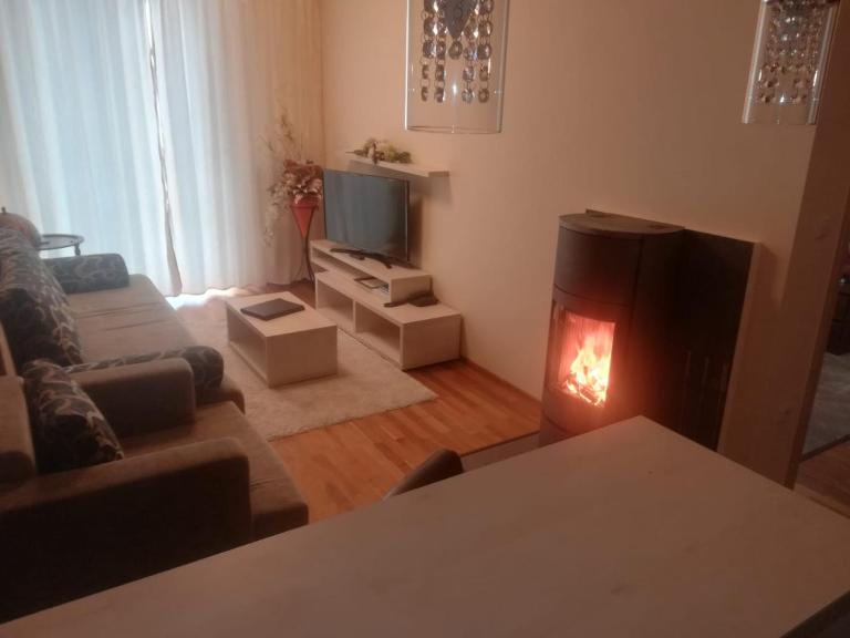Súkromný Apartmán 209 v hoteli CROCUS - Ferienwohnung Tschirmer See