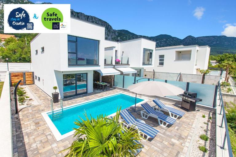VILLAS DE SHERY 2 - B&B Antovo