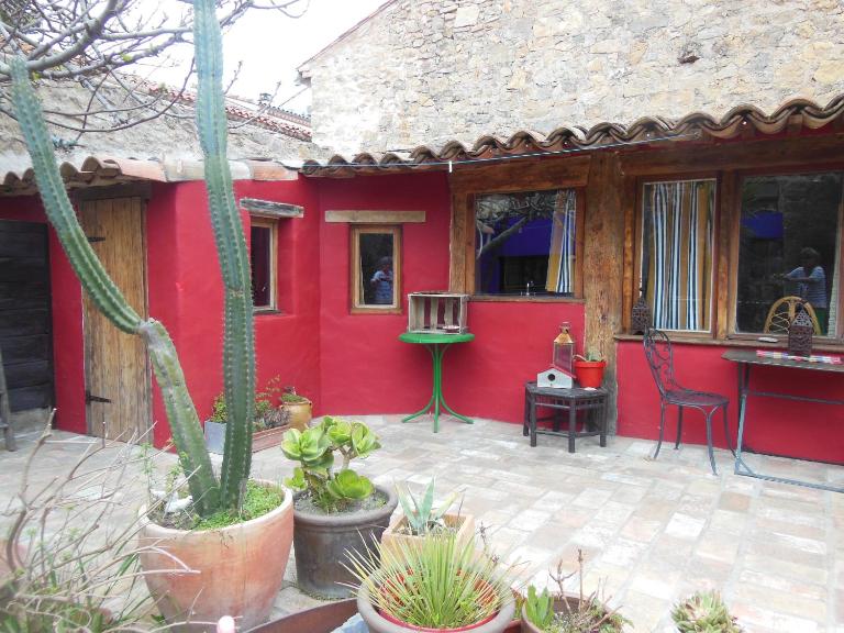 maison dans jardin - B&B Villesèque-des-Corbières