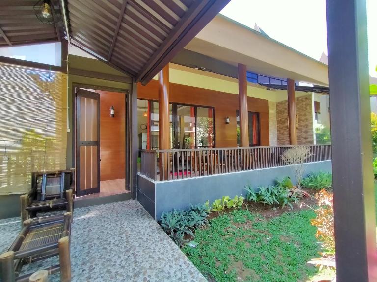 Vimala Hill villa and resort - 3 bedrooms - Bed and Breakfast Bogor