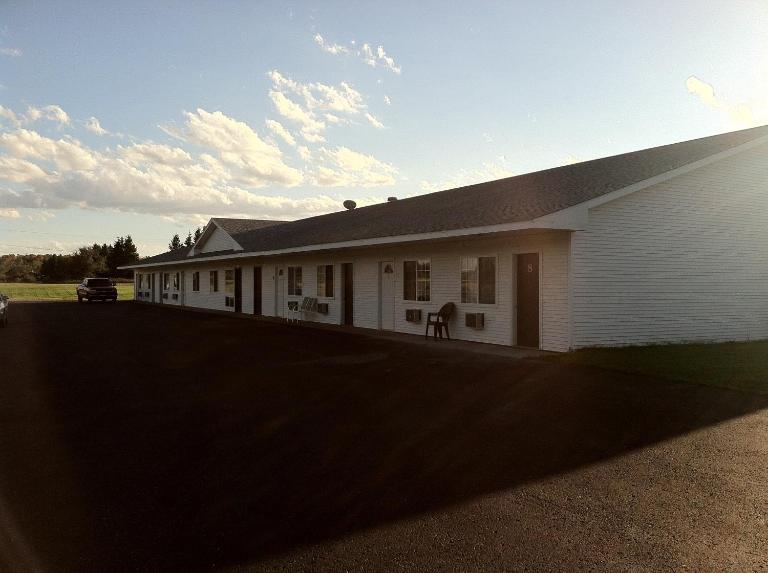 Village Inn Motel - Ferienwohnung Chatham
