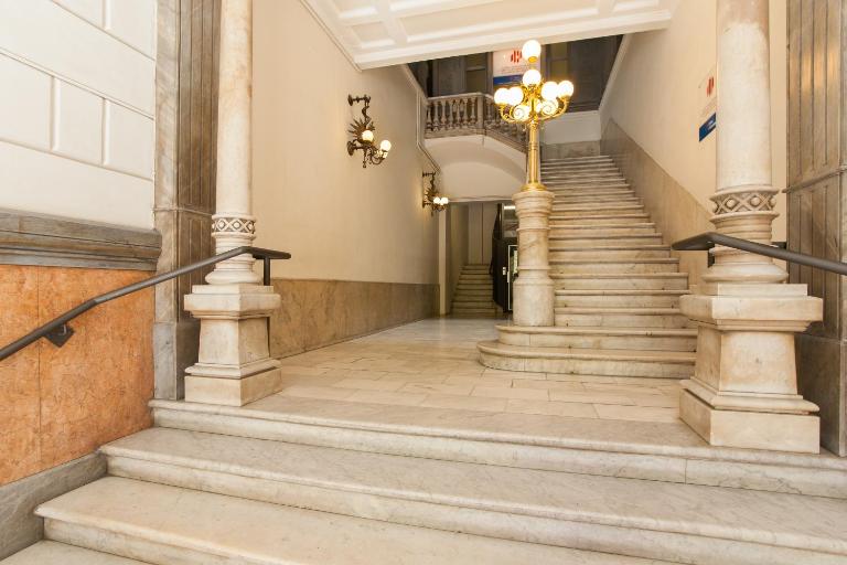 Rambla Suites - B&B Barcellona