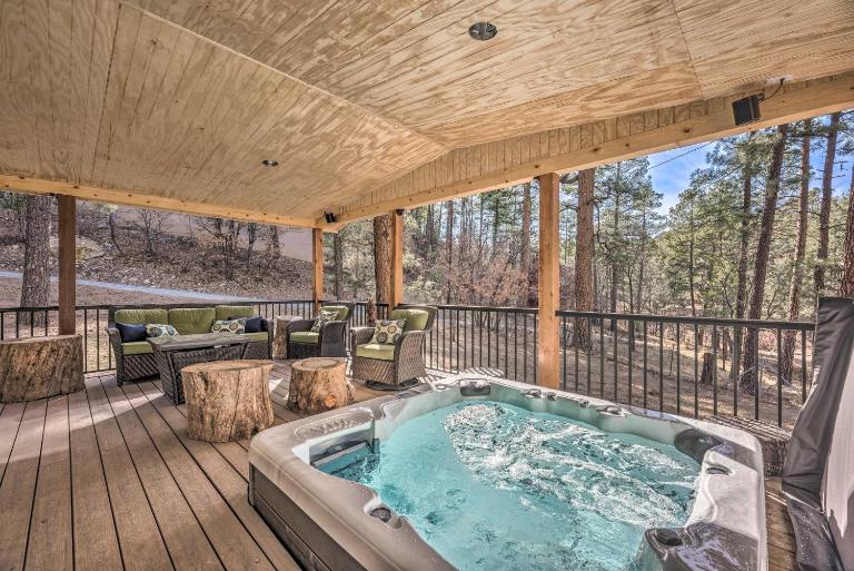 Ruidoso A-Frame Cabin ~ 1 Mi to Grindstone Lake! - B&B Ruidoso