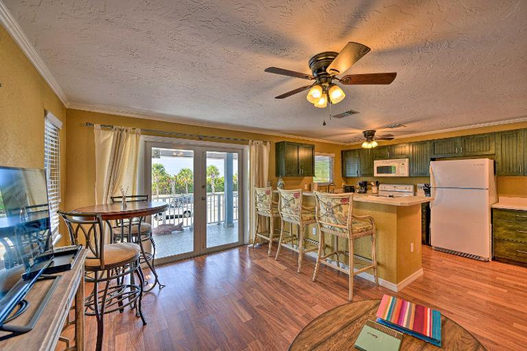 Gulfview Lido Key Gem - Walk to Beach & Shops - B&B Sarasota