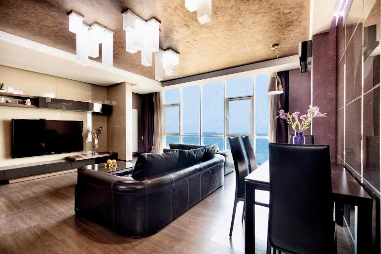 Panoramic Plaza Apartments - Ferienwohnung Odessa