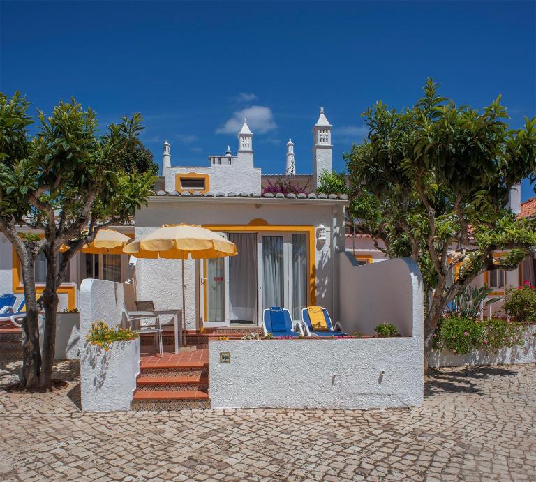 Peaceful One-Bedroom Apartment in Praia da Luz - B&B Senhora da Luz