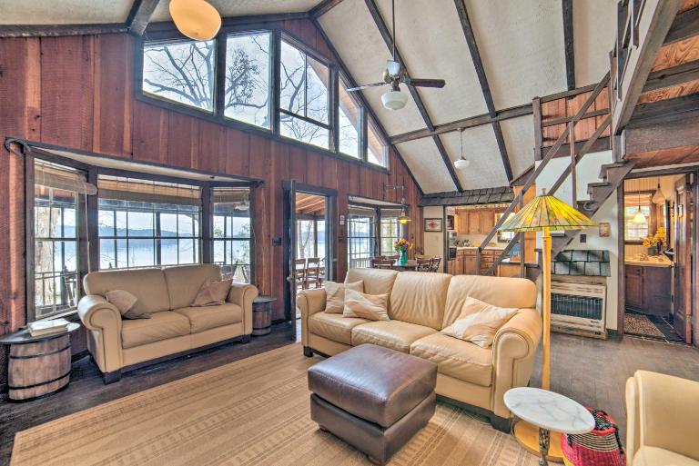 Authentic Retreat w/ Private Dock on Coosa River! - B&B Shelby