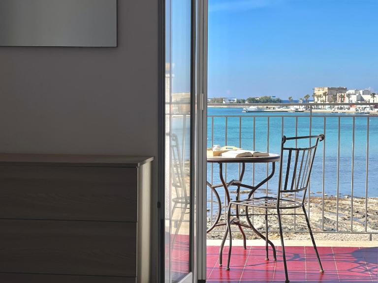 Viva Vista Mare Bilo Secondo Piano Vista - B&B Porto Cesareo