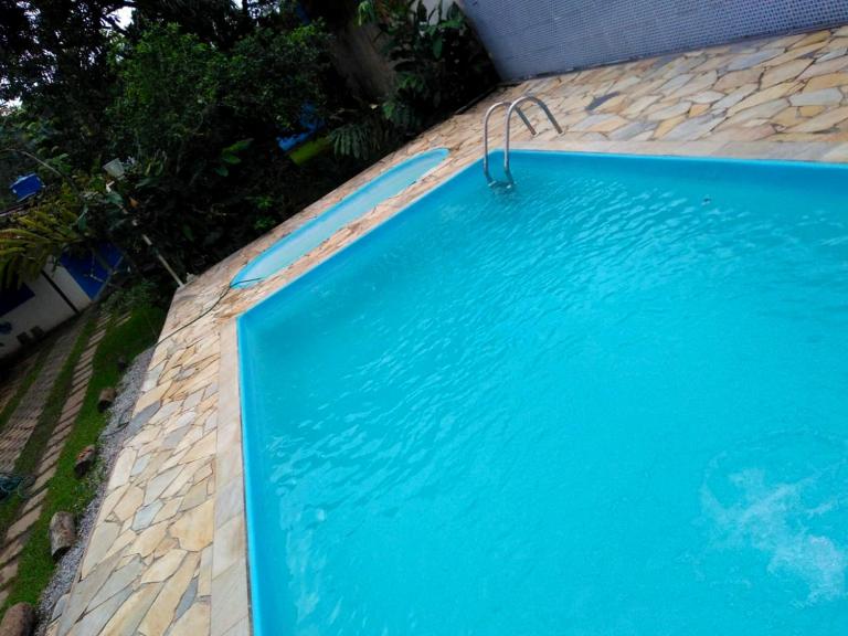 Chácara a 450mt da Praia Boracéia piscina infantil e outra adulto - Ferienwohnung São Sebastião