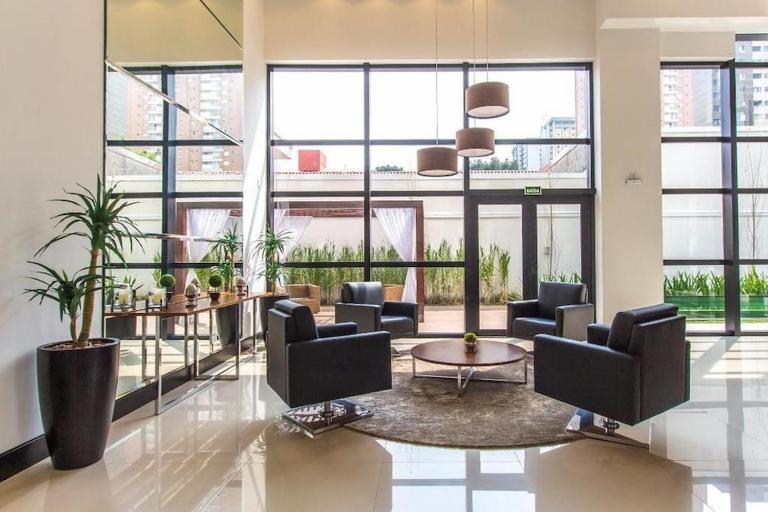 709- Apartamento Decorado Encantador, mobiliado, amplo, cozinha completa, Excelente localização no Rebouças - Ferienwohnung Curitiba