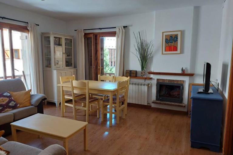 Casa Bihotz - Bonito y céntrico apartamento con garaje en Sallent - B&B Sallent de Gallego