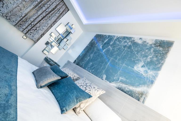 Hostal La Carretera - B&B Torrejón de Ardoz