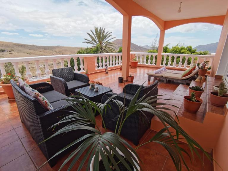Casa LA GUALJAMA Tesejerague - B&B Tesejerague