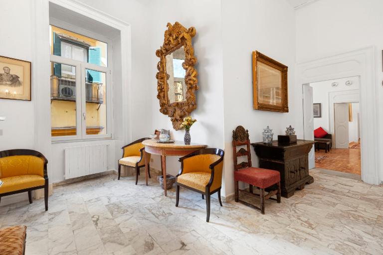 Suite Contè Chiaia - Ferienwohnung Neapel