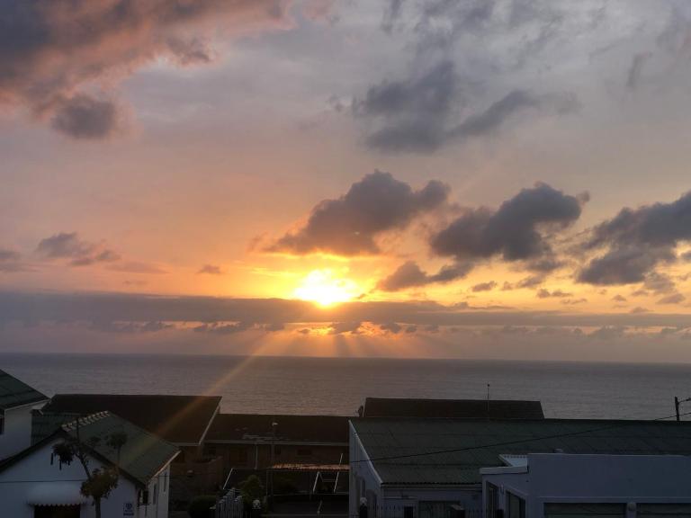 Apartment with a Seaview- Amanzimtoti - Ferienwohnung eManzimtoti