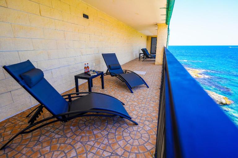 I Tri Scogghi , il mare dalla tua camera da letto - Ferienwohnung Augusta