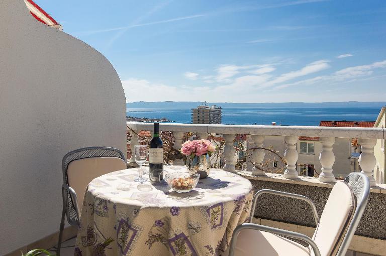 Apartments Erceg - Bed and Breakfast Makarska