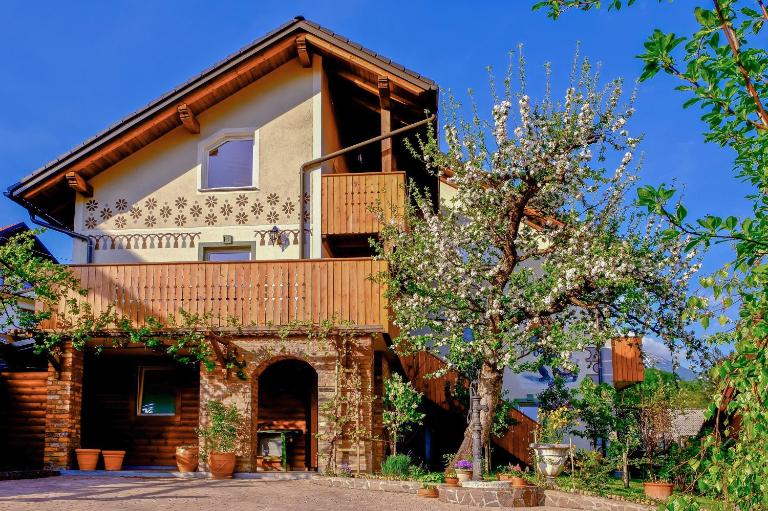 Apartments Koledniki - Bed and Breakfast Bled