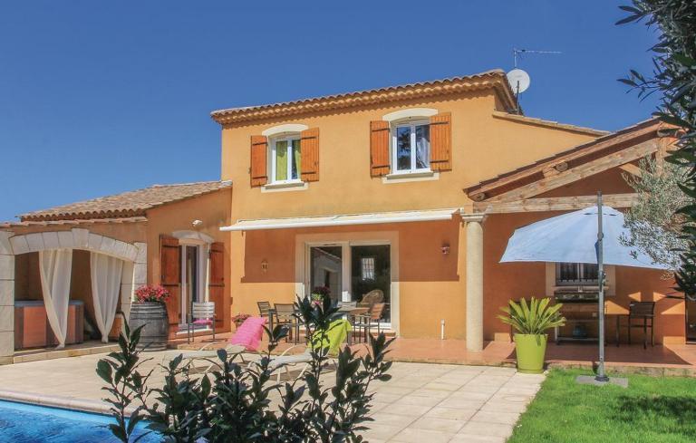 VILLA FLAMENCA - piscine chauffée - Bed and Breakfast Châteaurenard