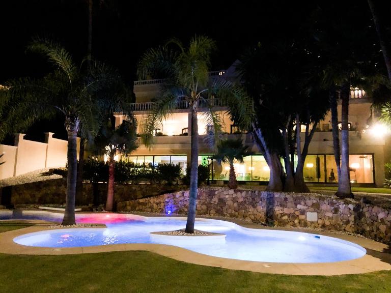 Huge Golf and Spa Mansion 8 min from Puerto Banus - Bed and Breakfast Estepona