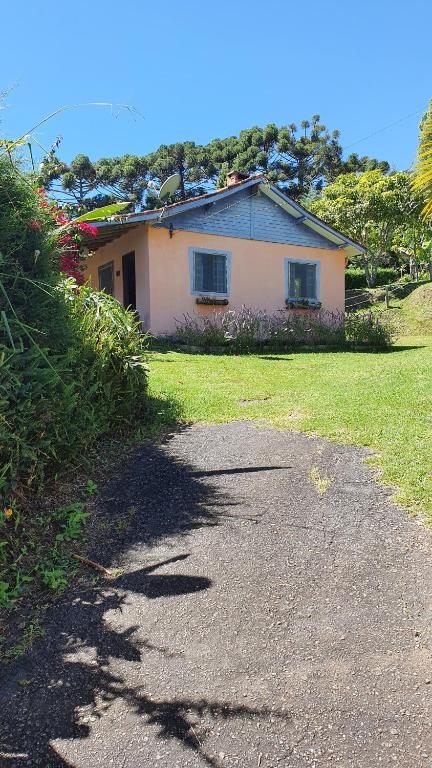 Casa na Montanha a 500 metros da Pedra do Baú - B&B São Bento do Sapucaí