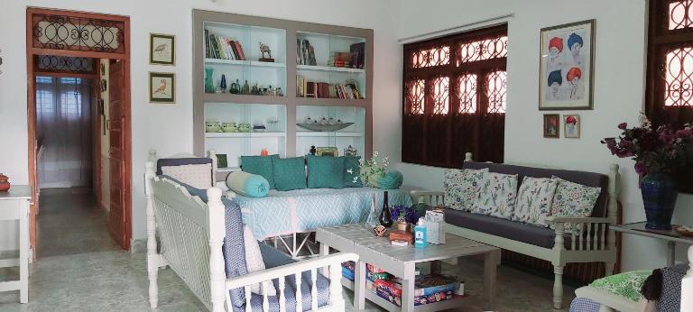 VILLA SANDRIN-Near White Town and Beach - Bed and Breakfast Pondicherry