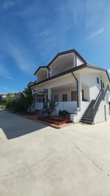 Appartamento Tra Mare E Lago - Bed and Breakfast Foce Varano