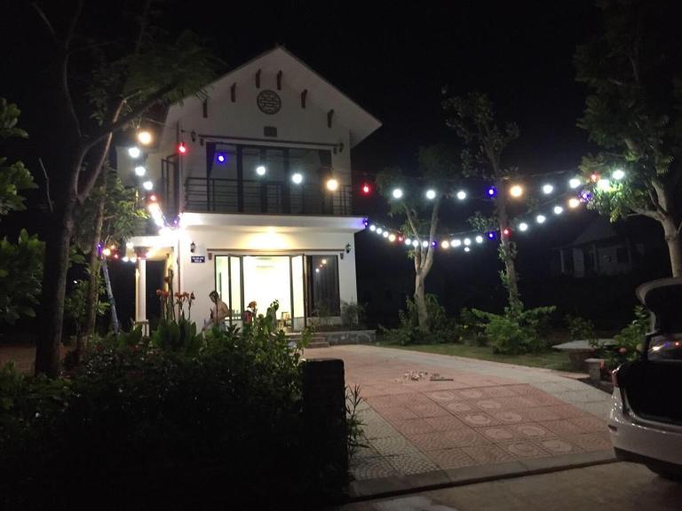 GIA BAO ANH VILLA - B&B Lương Sơn